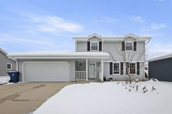 8500 S Parknoll DRIVE, Oak Creek, WI 53154