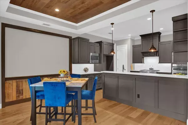 11507 CENTER LAKE DR, Windermere, FL 34786