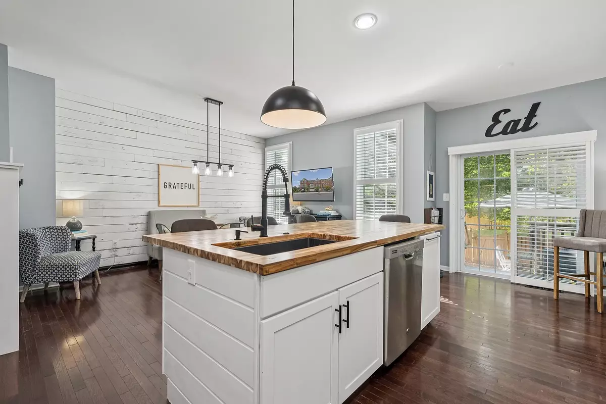 Purcellville, VA 20132-3572,203 Cenning Ter