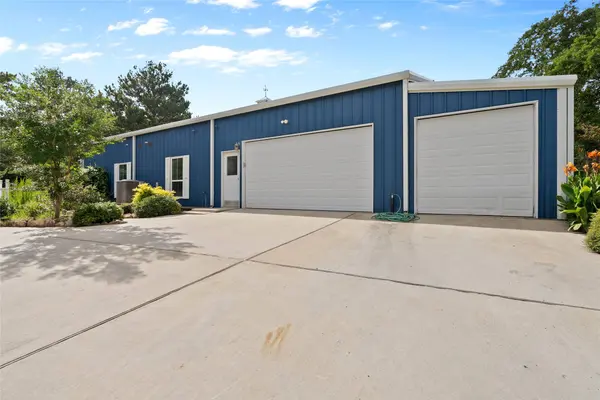 25460 W FM 1097 RD, Montgomery, TX 77356