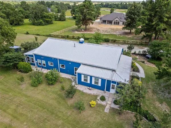 25460 W FM 1097 RD, Montgomery, TX 77356