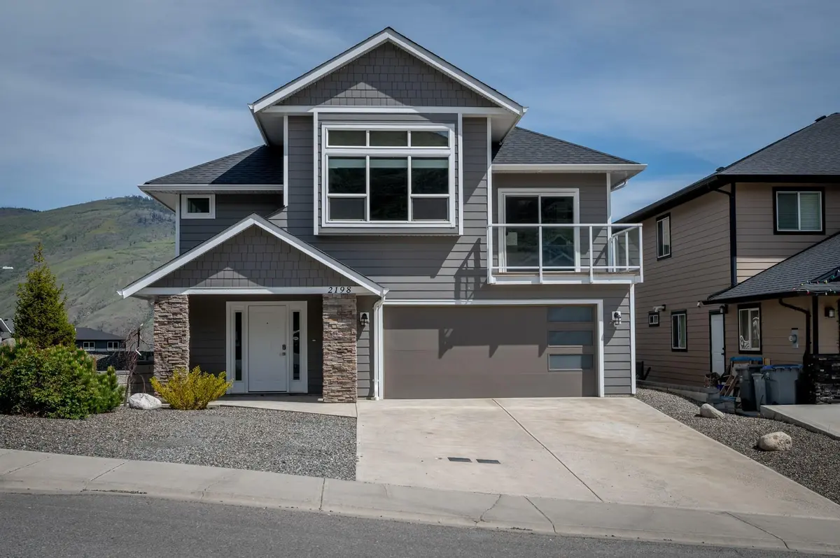2198 Saddleback Dr, Kamloops, BC V2B 0G7