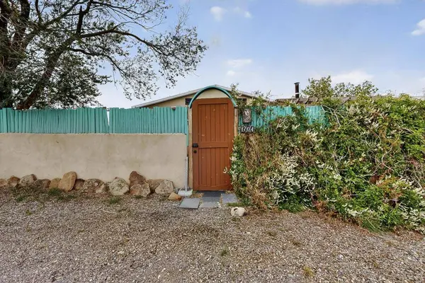 704 ELM ST, Magdalena, NM 87825