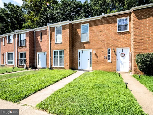 10 OAK DR, Stafford, VA 22554