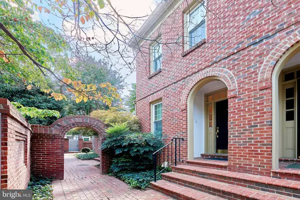 651 S COLUMBUS ST, Alexandria, VA 22314