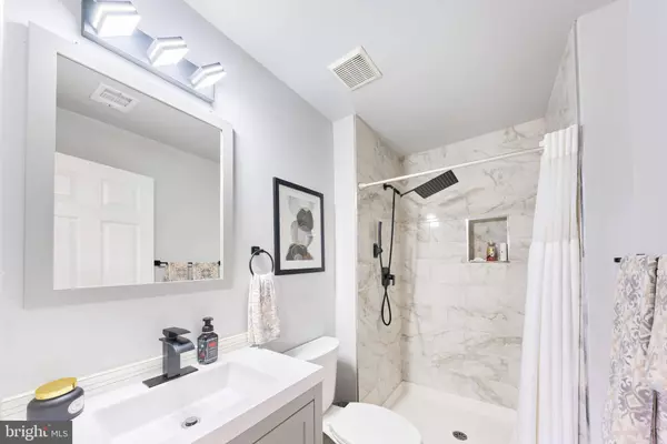 6570 OSPREY POINT LN, Alexandria, VA 22315