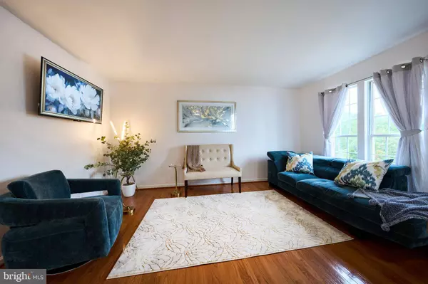 6570 OSPREY POINT LN, Alexandria, VA 22315