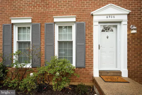 6906 LAFAYETTE PARK DR, Annandale, VA 22003