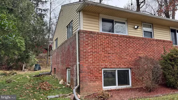 10705 LOCKRIDGE DR, Silver Spring, MD 20901