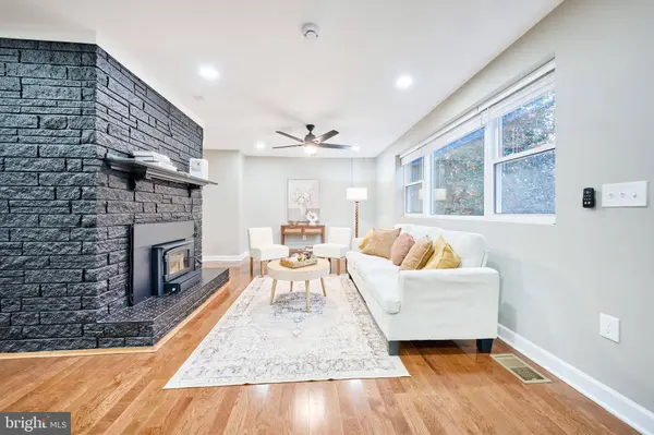 6420 BROOKE JANE, Clinton, MD 20735