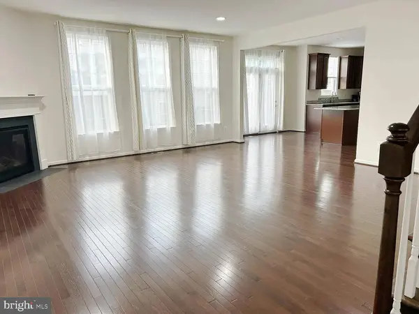 24887 COVENTRY GROVE CT, Chantilly, VA 20152