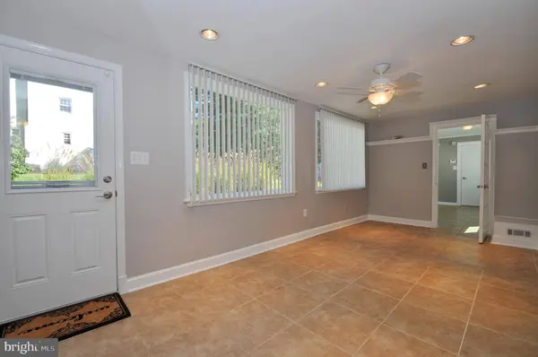 3533 WOODBURN RD, Annandale, VA 22003