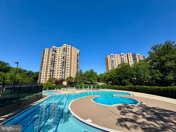 5903 MOUNT EAGLE DR #1110, Alexandria, VA 22303