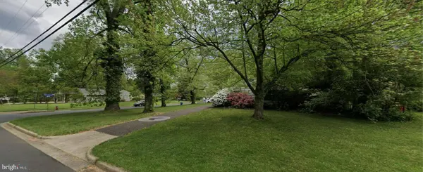 7117 OAK RIDGE RD, Falls Church, VA 22042