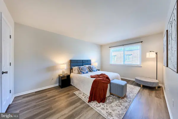3815 BURLINGAME PL #33E, Alexandria, VA 22309