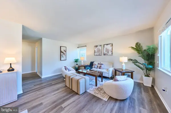 3815 BURLINGAME PL #33E, Alexandria, VA 22309