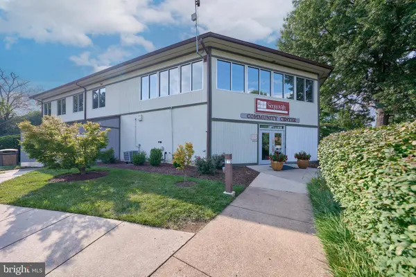 3815 BURLINGAME PL #33E, Alexandria, VA 22309