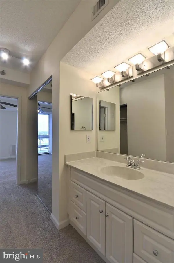 5505 SEMINARY RD #708N, Falls Church, VA 22041