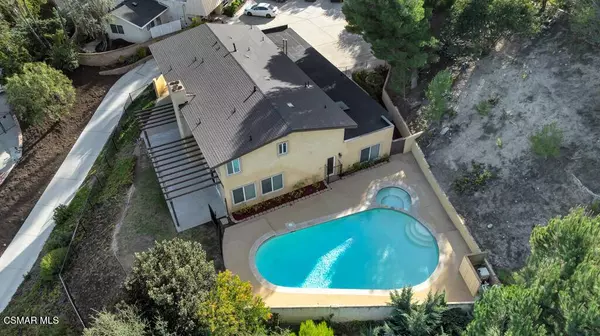 90 La Paz Court, Simi Valley, CA 93065