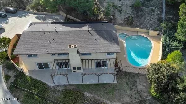 90 La Paz Court, Simi Valley, CA 93065