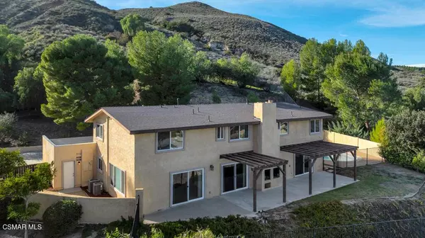 90 La Paz Court, Simi Valley, CA 93065