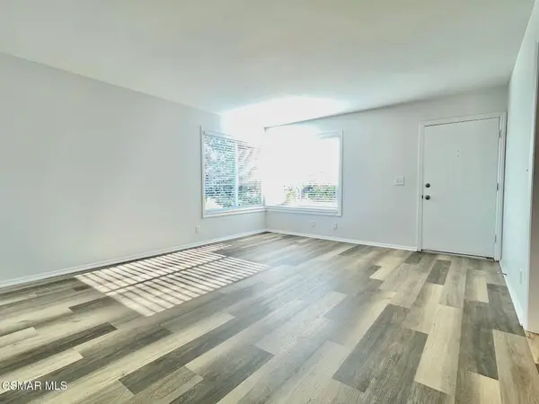 4881 Muirwood E Court, Simi Valley, CA 93063