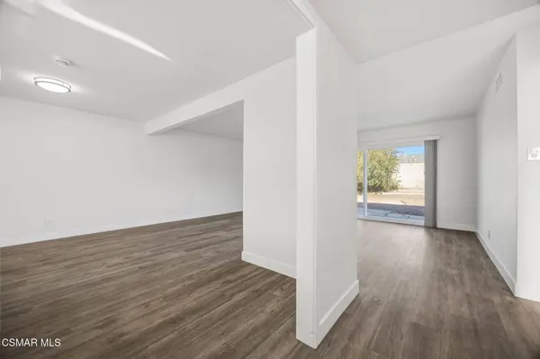 3585 Royal Avenue, Simi Valley, CA 93063