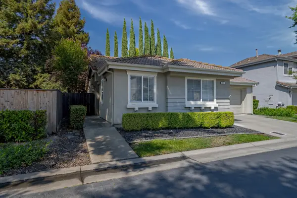 3669 Whispering Creek Cir, Stockton, CA 95219-2324