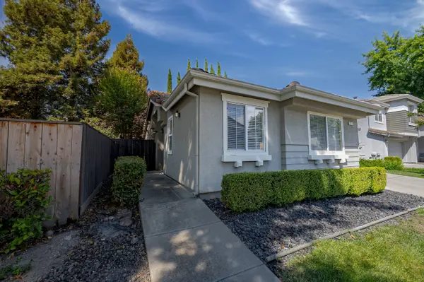 3669 Whispering Creek Cir, Stockton, CA 95219-2324