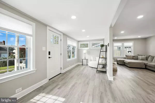 1234 LINCOLN AVE, West Deptford, NJ 08096