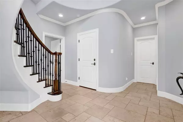 1602 Fowler ST, Houston, TX 77007