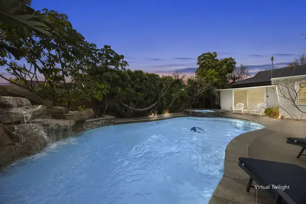 634 E Adams Ave, Orange, CA 92867-4945