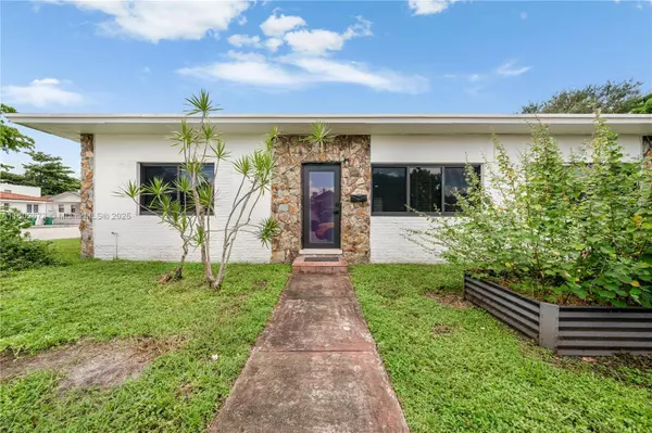 2 NW 47th St, Miami, FL 33127