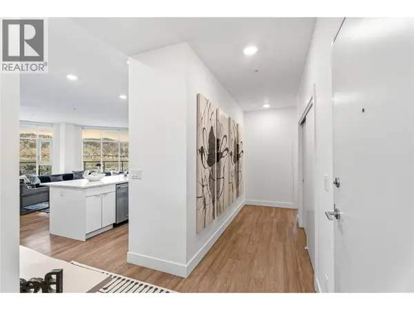 1232 Ellis ST #1403, Kelowna, BC V1Y0J6
