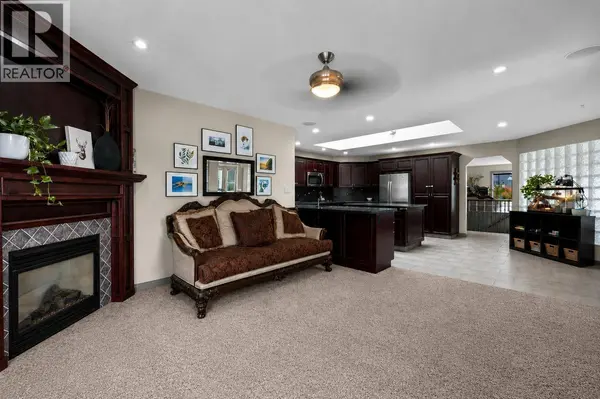996 Arlington Court, Kamloops, BC V2B8T4