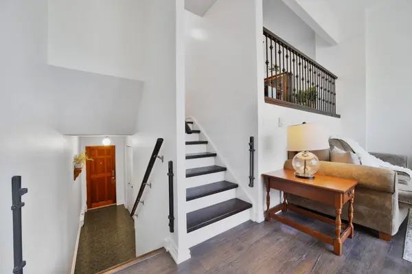 136 Darras Ct, Brampton, ON L6T 1W7