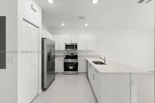 35670 SW 178 Ct, Miami, FL 33034