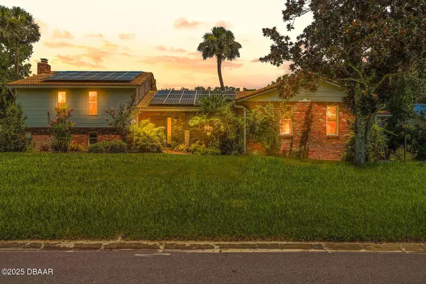 29 Twin River DR, Ormond Beach, FL 32174