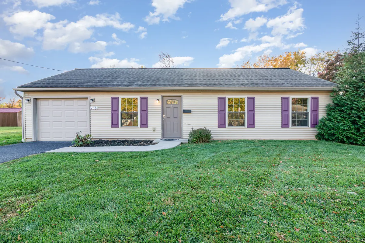 738 Adelia St, Middletown, PA 17057-2803