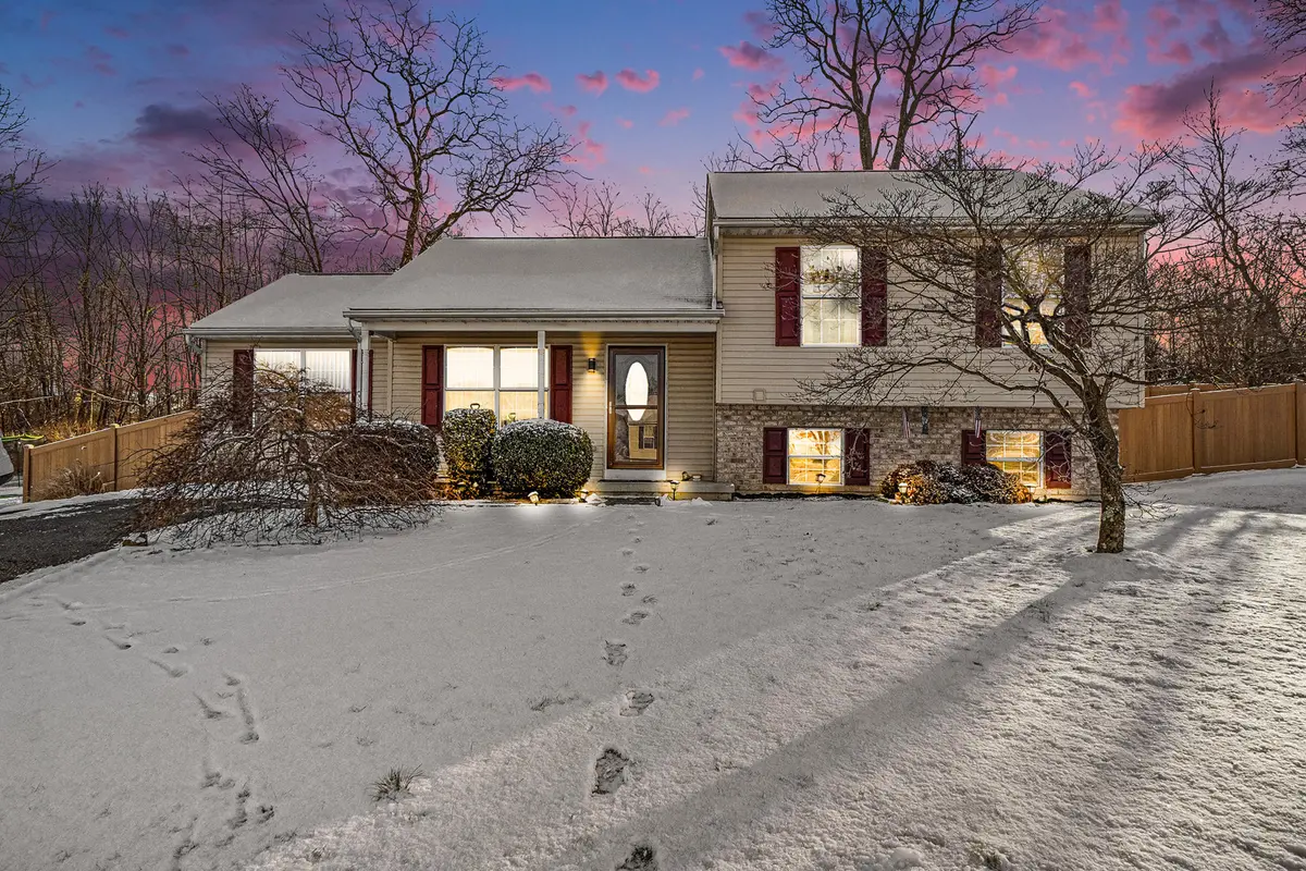 167 Quail Dr, Dillsburg, PA 17019-8505