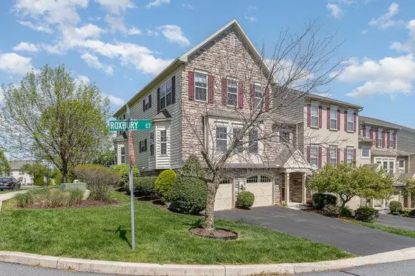 1901 Roxbury Ct, Mechanicsburg, PA 17055-7023