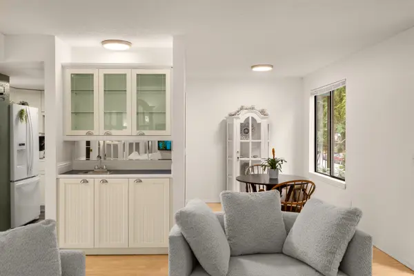14331 124th St NE Unit #c40, Kirkland, WA 98034