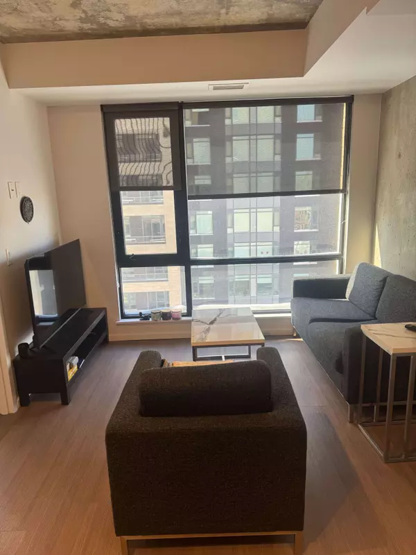 105 Champagne AVE #1102, Dows Lake - Civic Hospital And Area, ON K1S 5E5