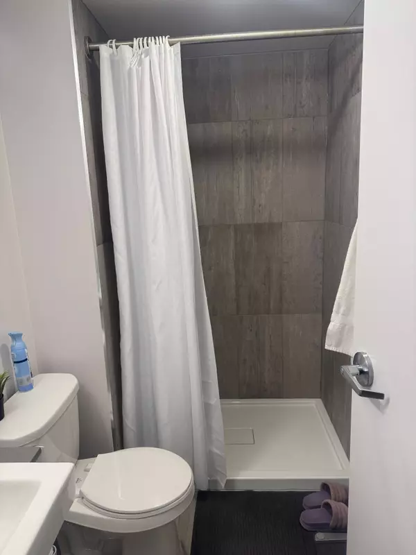 105 Champagne AVE #1102, Dows Lake - Civic Hospital And Area, ON K1S 5E5