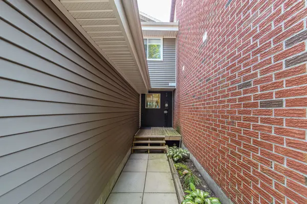 37 Dignard ST, Russell, ON K0A 1W0