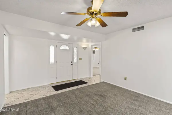 10733 W Saratoga Circle, Sun City, AZ 85351