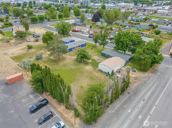 35 & 37 D ST NW, Quincy, WA 98848
