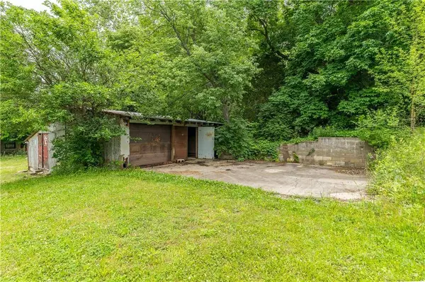 6124 E State Route 40, Lewisburg, OH 45338