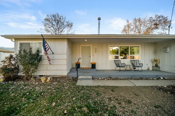 340 N Kentucky Ave, East Wenatchee, WA 98802-6053