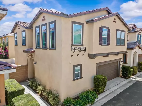 5873 Oatfield Ave, Eastvale, CA 92880-6405